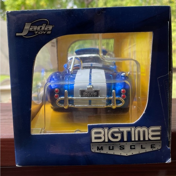 1965 SHELBY COBRA 427 S/C - BLUE - Big Time Muscle 1:24 Scale Car - Picture 3 of 3